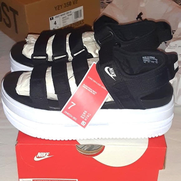 NWT Nike Icon Classic Platform Sandals Women's Size W7 Black/White DHO224-001 - Picture 7 of 9